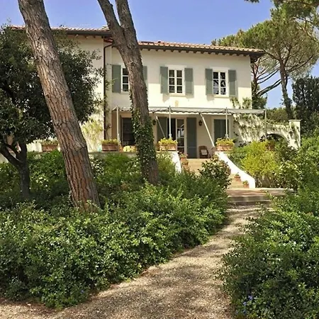 Front Bibbona Villa *